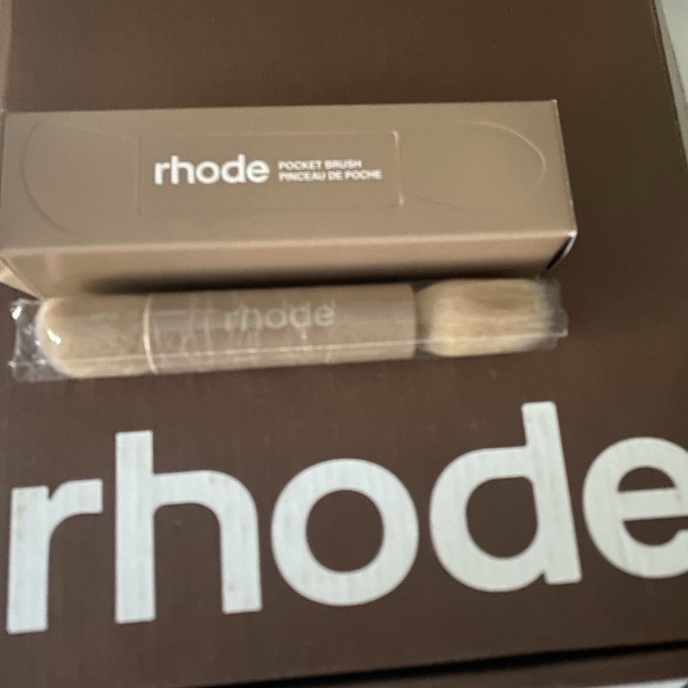 Rhode Double-Ended Blush Brush Beige, Angled & Round Shape Makeup Tool SHIP ASAP